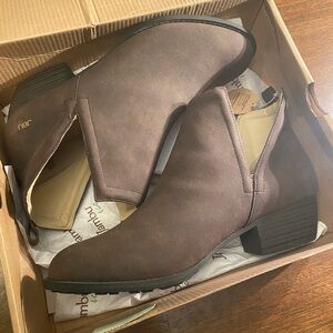 JBU by Jambu Brown Suede Ankle Boots Women size 11